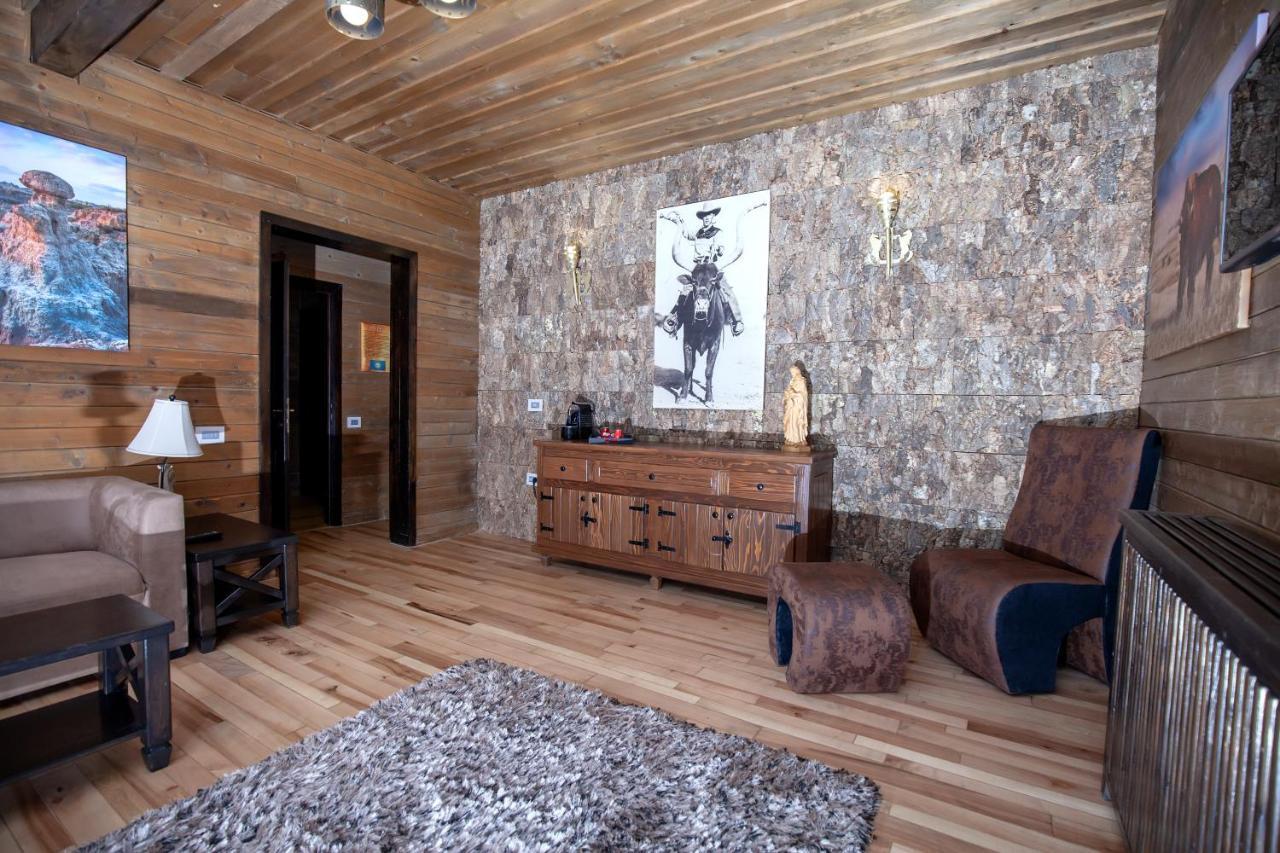 Hotel Maggie'S Ranch Rîşnov Exteriér fotografie