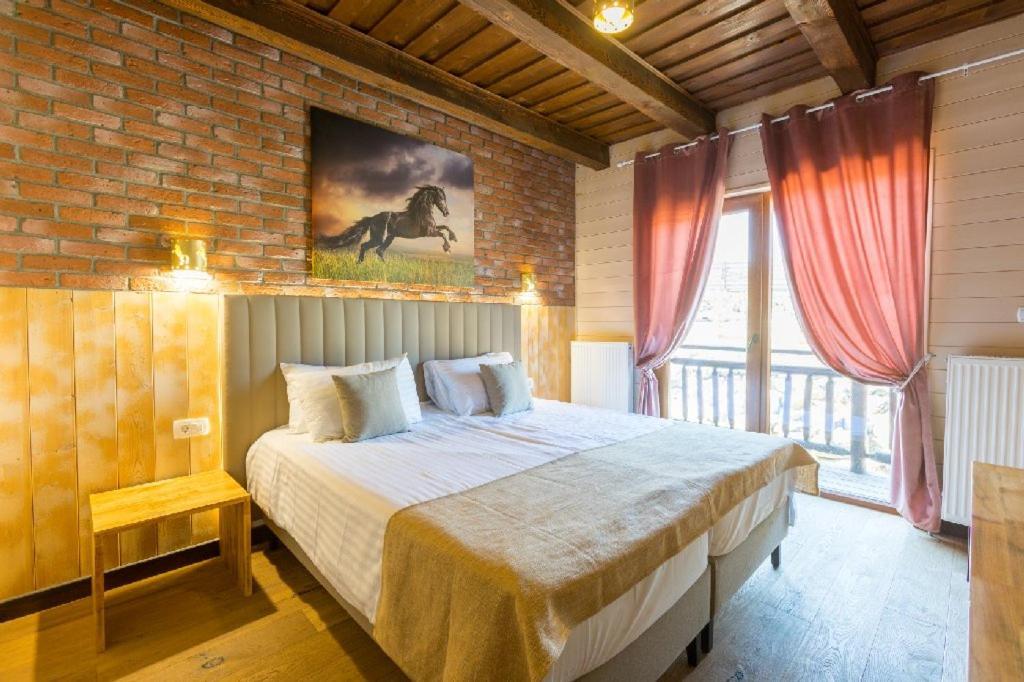 Hotel Maggie'S Ranch Rîşnov Exteriér fotografie