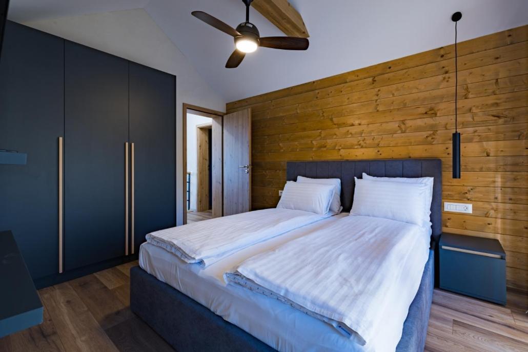 Hotel Maggie'S Ranch Rîşnov Exteriér fotografie